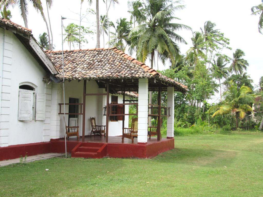 The Colonial Villa Midigama East Exteriér fotografie