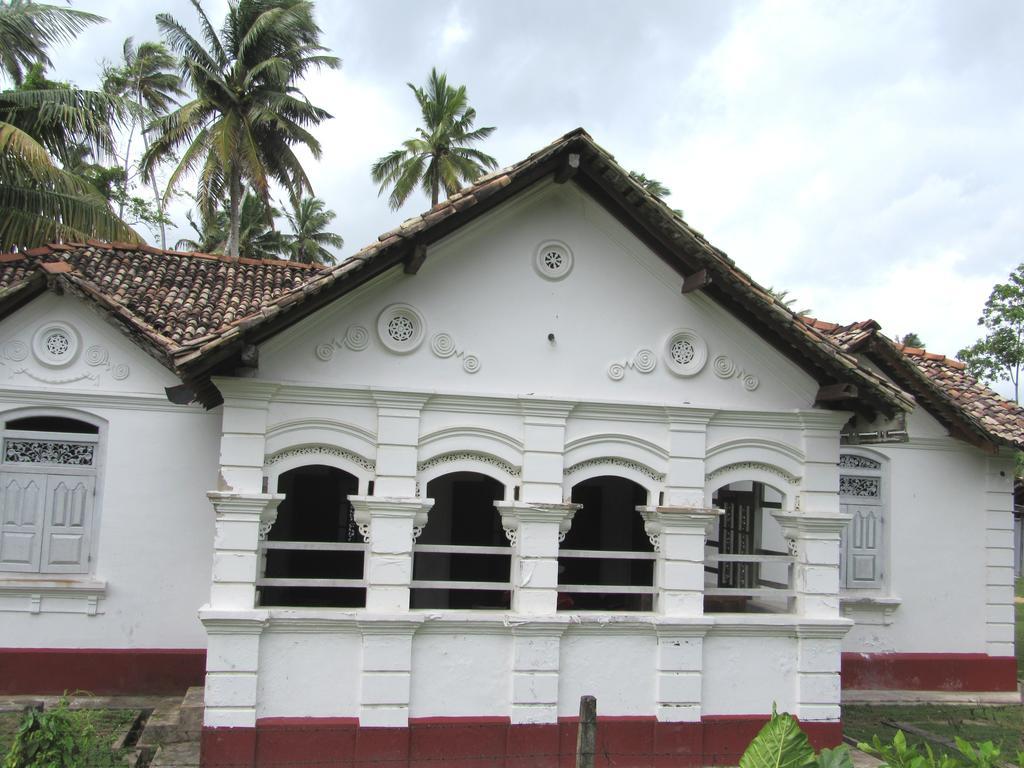 The Colonial Villa Midigama East Exteriér fotografie